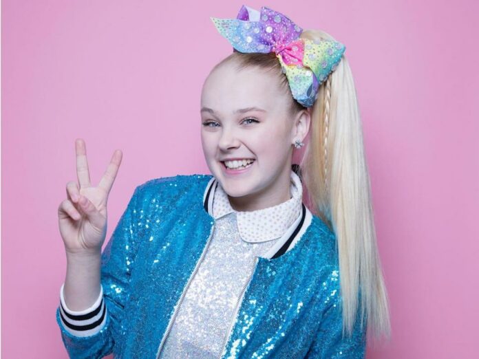 What neighborhood does JoJo Siwa live in?